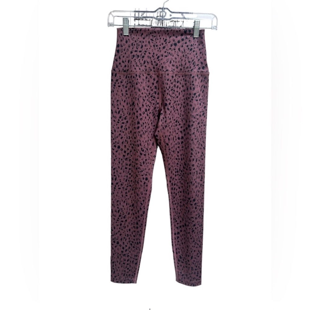 Beyond Yoga Mauve cheetah print leggings